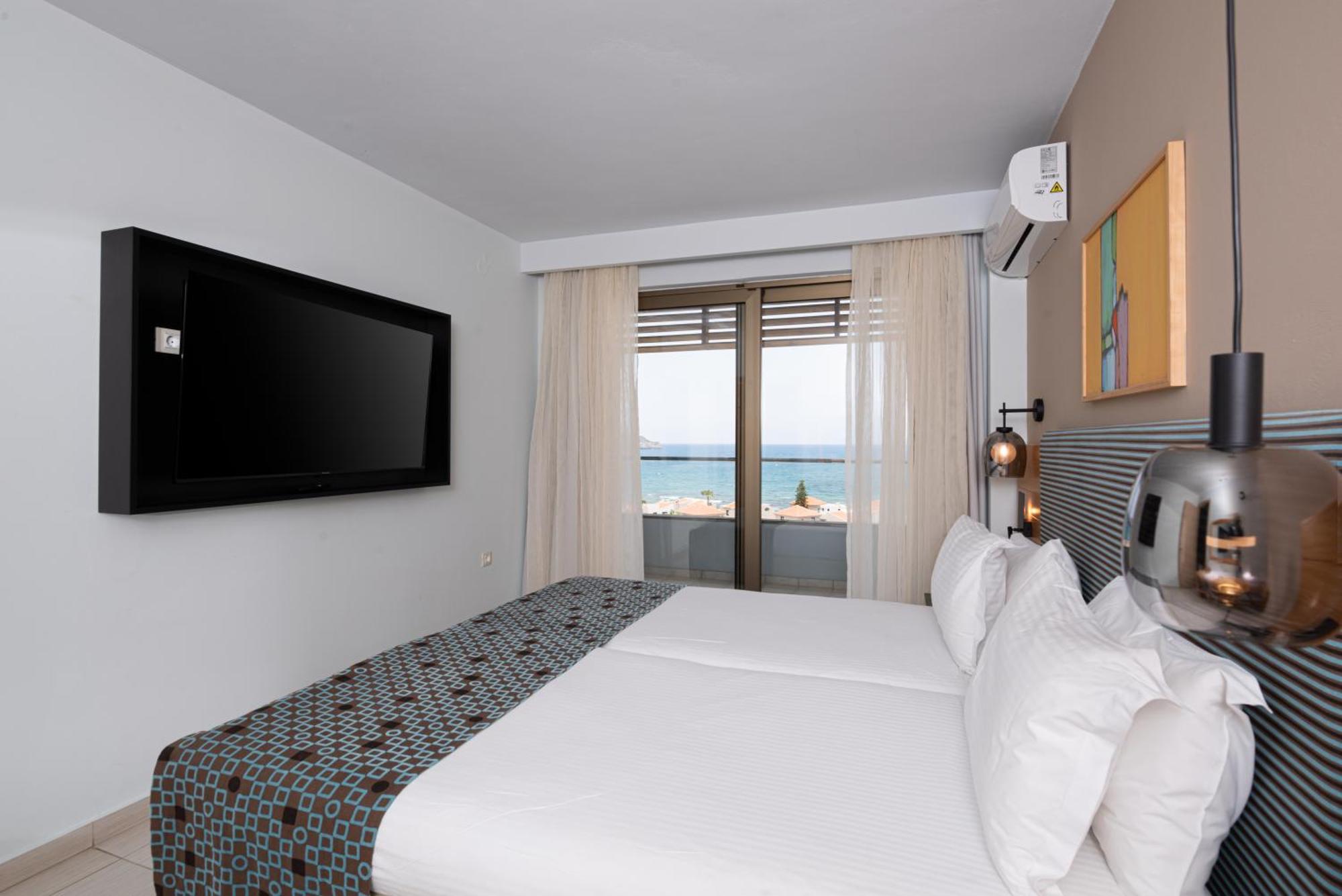 Iolida Beach By Smile Hotels Agia Marina  Room photo